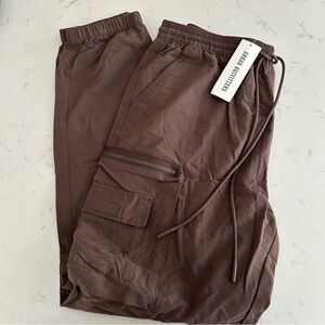 Brand New Urban Outfitters Mens Brown Low Rise Cargo Pants Size M NWT Y2K Baggy